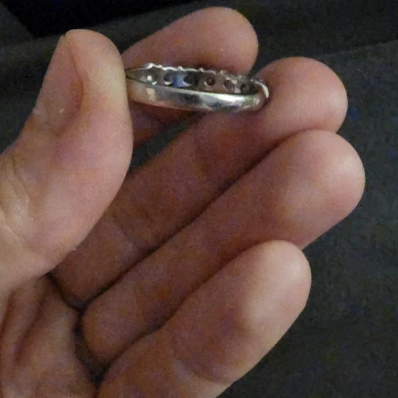 Ring - Picture 4 of 6